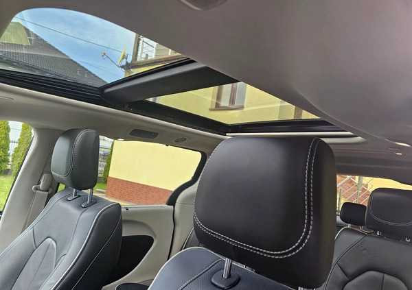 Chrysler Pacifica cena 252027 przebieg: 6025, rok produkcji 2023 z Złoty Stok małe 497